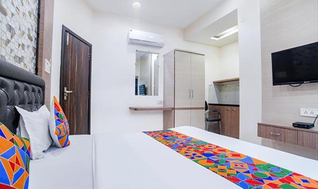 Stayzy Evanka Indore Extérieur photo