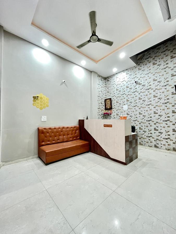 Stayzy Evanka Indore Extérieur photo