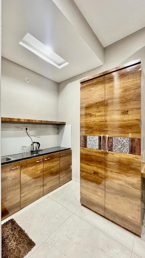 Stayzy Evanka Indore Extérieur photo