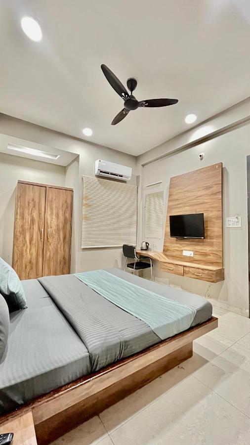 Stayzy Evanka Indore Extérieur photo